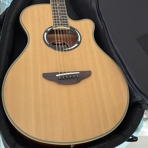 Yamaha Classic guitar